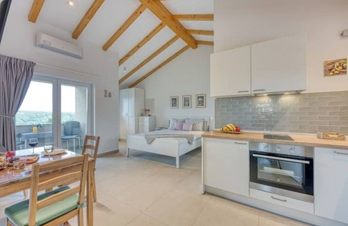 Kringa Apartment | LAVANDA - Relax in Greenery & Explore Istria