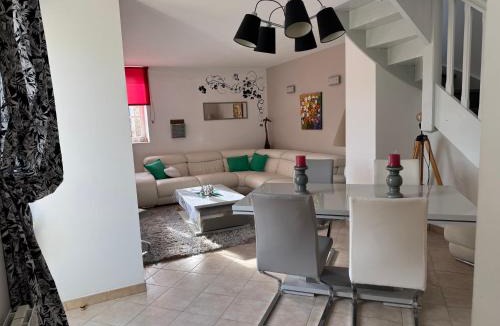 Chambray House | Lavandine de Mary