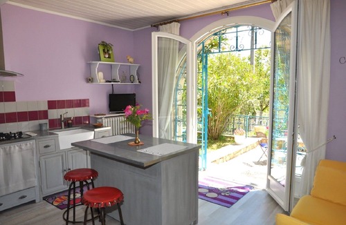 Manosque Apartment | Lavandula heated pool jacuzzi organic concept Manosque *