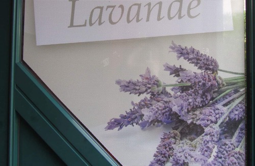 Thure House | Lavender cottage, beautiful place!