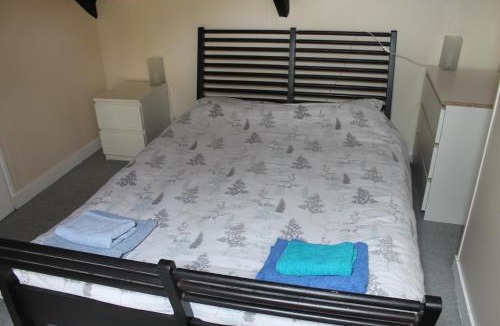 Huelgoat Apartment | Lavender Cottage