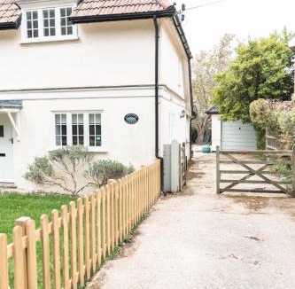 Burley House | Lavender Cottage