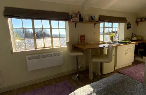 Longhope Ski Chalet | Lavender cottage