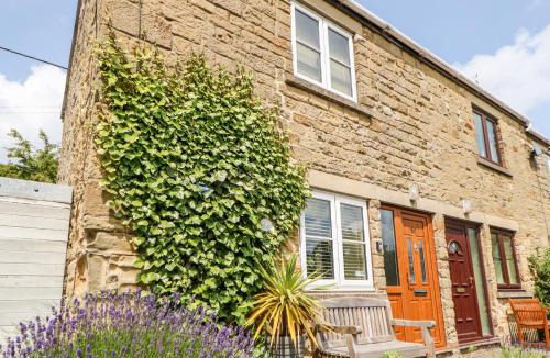 Grewelthorpe House | Lavender Cottage