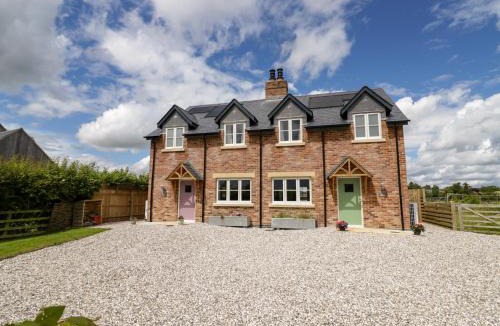 Oxhill House | Lavender Cottage