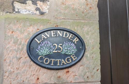Akeld House | Lavender Cottage
