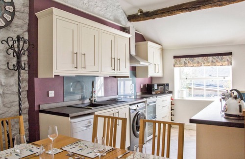 Buxton Cottage | Lavender Cottage - UK4061