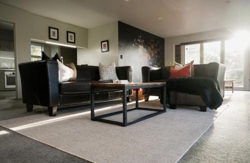 Riverhead Bed & Breakfast | Lavender Hill