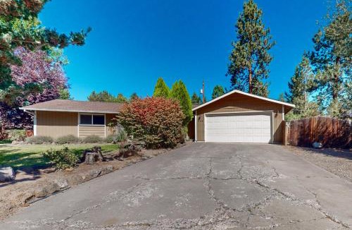 Larkspur House | Lavender Hollow