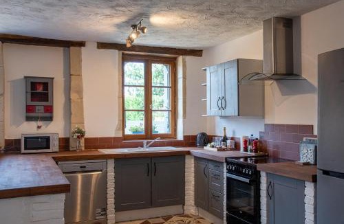 Cersay House | Lavender House - Traditional & charming stone home