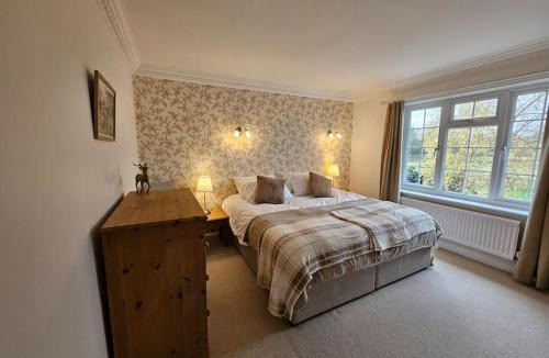 Six Hills House | Lavender Lodge