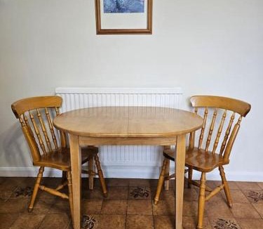 Six Hills House | Lavender Lodge