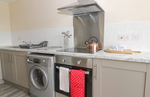 Tunstall Cottage | Lavender Lodge