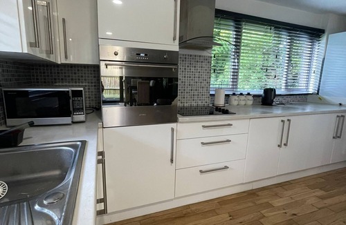 Worth Cottage | Lavender Lodge