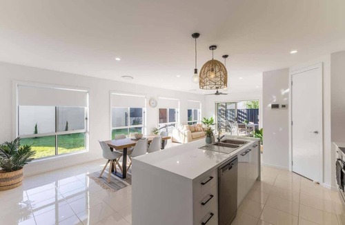 Myrtleford House | Lavender & Olive