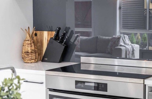 Myrtleford House | Lavender & Olive