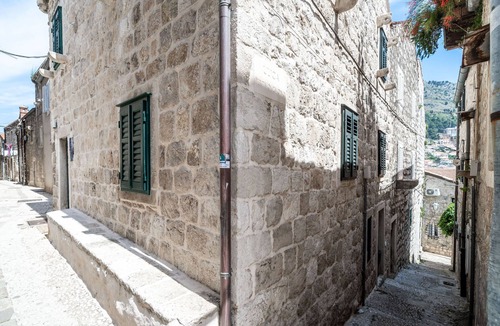 Dubrovnik Old Town Apartment | Lavender Room - Double Room (Ground Floor)
