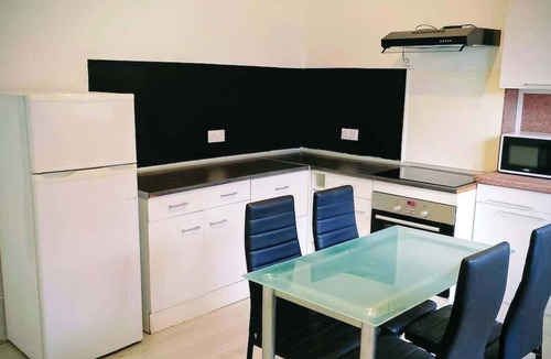 Lievin Apartment | Laverie de François, wifi, commerce, 6pers, Aréna
