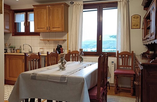 Sainte-Leocadie House | Lávet Blau House in quiet area, ideal for weekends and vacations.