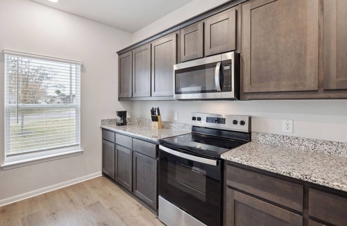 Dallas Villa | Lavida, Luxury 6BRM, Sleeps 15, Backyard, Dallas TX