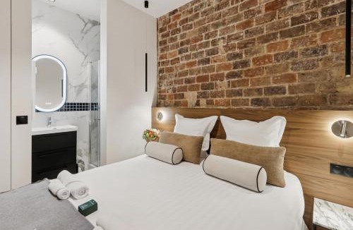 3rd Arrondissement Apartment | Lavie Maison Architect flat with AC