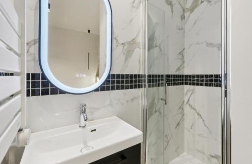 3rd Arrondissement Apartment | Lavie Maison Architect flat with AC