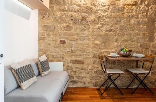 Marais Apartment | Lavie Maison Cute Little Flat Marais