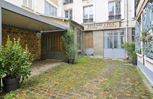 Arsenal House | Lavie Maison: House in the Marais - Family