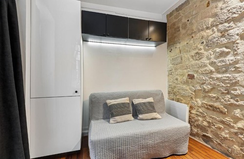 Marais Apartment | Lavie Maison: Marais Studio Gem