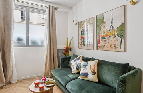 Saint-Thomas-d'Aquin Apartment | Lavie Maison : Sauna, Hot Tub & AC Close Eiffel