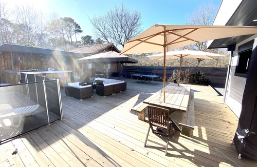 Le Teich Villa | Lavielà.eden-leteich. two 11-bedroom villas for up to 29 people with swimming pool