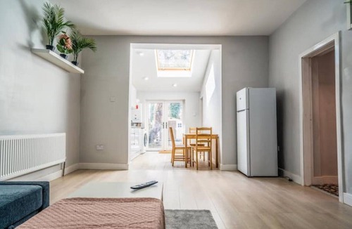 Balti Triangle Apartment | Lavish 2- bedroom Flat with Free Parking