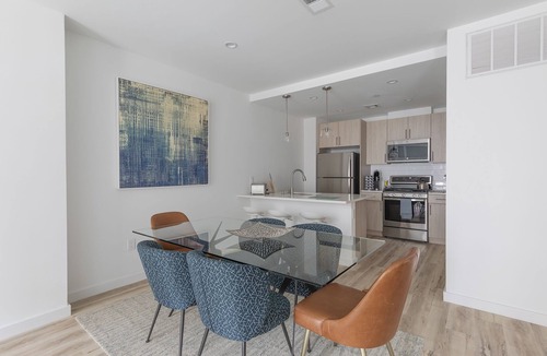 Hoboken Apartment | Lavish 3BR Retreat w Private Rooftop Deck Near NYC