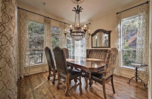 Barton Heights House | Lavish Austin Retreat: 1 Mi to Downtown & Sixth St