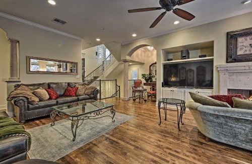 Barton Heights House | Lavish Austin Retreat: 1 Mi to Downtown & Sixth St
