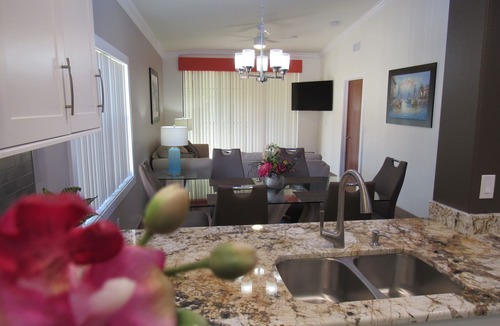 South Bradenton Condo | Lavish Condo! Heated Pools & Hot Tubs · IMG Academy 5 Min · Anna Maria Island