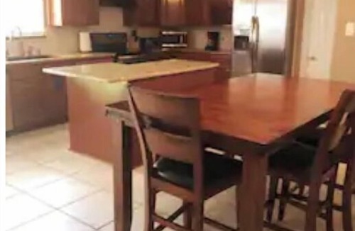 Lakeview  Jefferson County House | Lavish Living at Lynwood