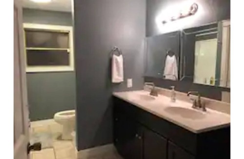 Lakeview  Jefferson County House | Lavish Living on Vassar