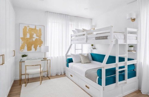 Bryn Mawr Apartment | Lavish NYC Escape in the Heart of the City