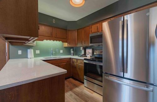 Van Wert House | Lavish on Leeson