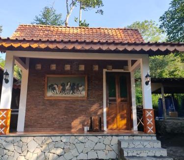 Pakem House | Lawang Pitu Untuk keluarga