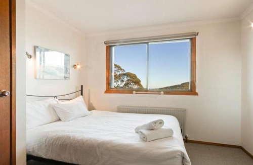 Hotham Heights Apartment | Lawlers 4