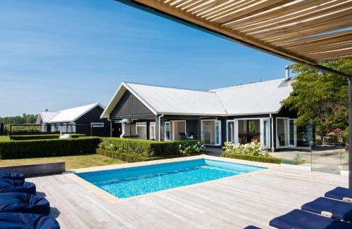 Clive House | Lawn Road Retreat
