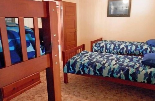 North Arm Cove House | Lawns To The Beachfront