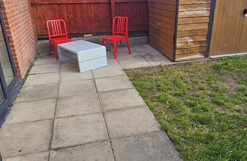 Belle Vue House | Lawnswood Lodge