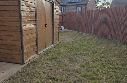 Belle Vue House | Lawnswood Lodge