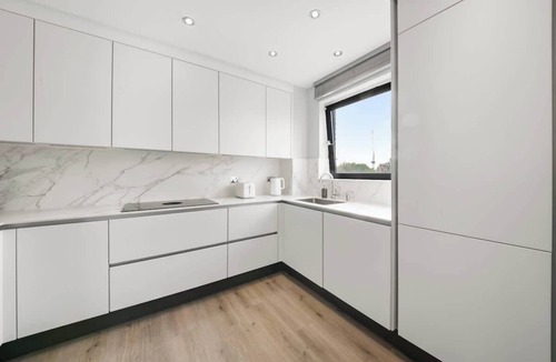 South Acton Apartment | Lawrence Court, Acton