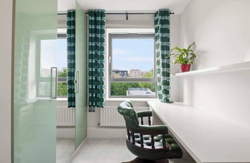 South Acton Apartment | Lawrence Court, Acton