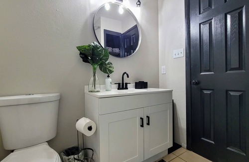 Lawton Condo | Lawton Comfy Condo By Ft. Sill Shops & Mountains