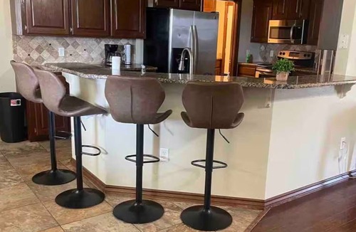 Lawton House | Lawton Lonesome Dove 4 Bd/3 Ba Home
